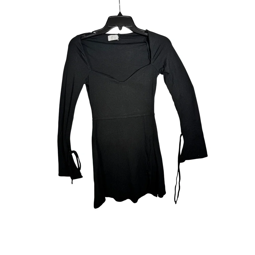 Oh Polly Black Long Sleeve Sweetheart Mini Dress‎ with Side Slit US 4 NWT